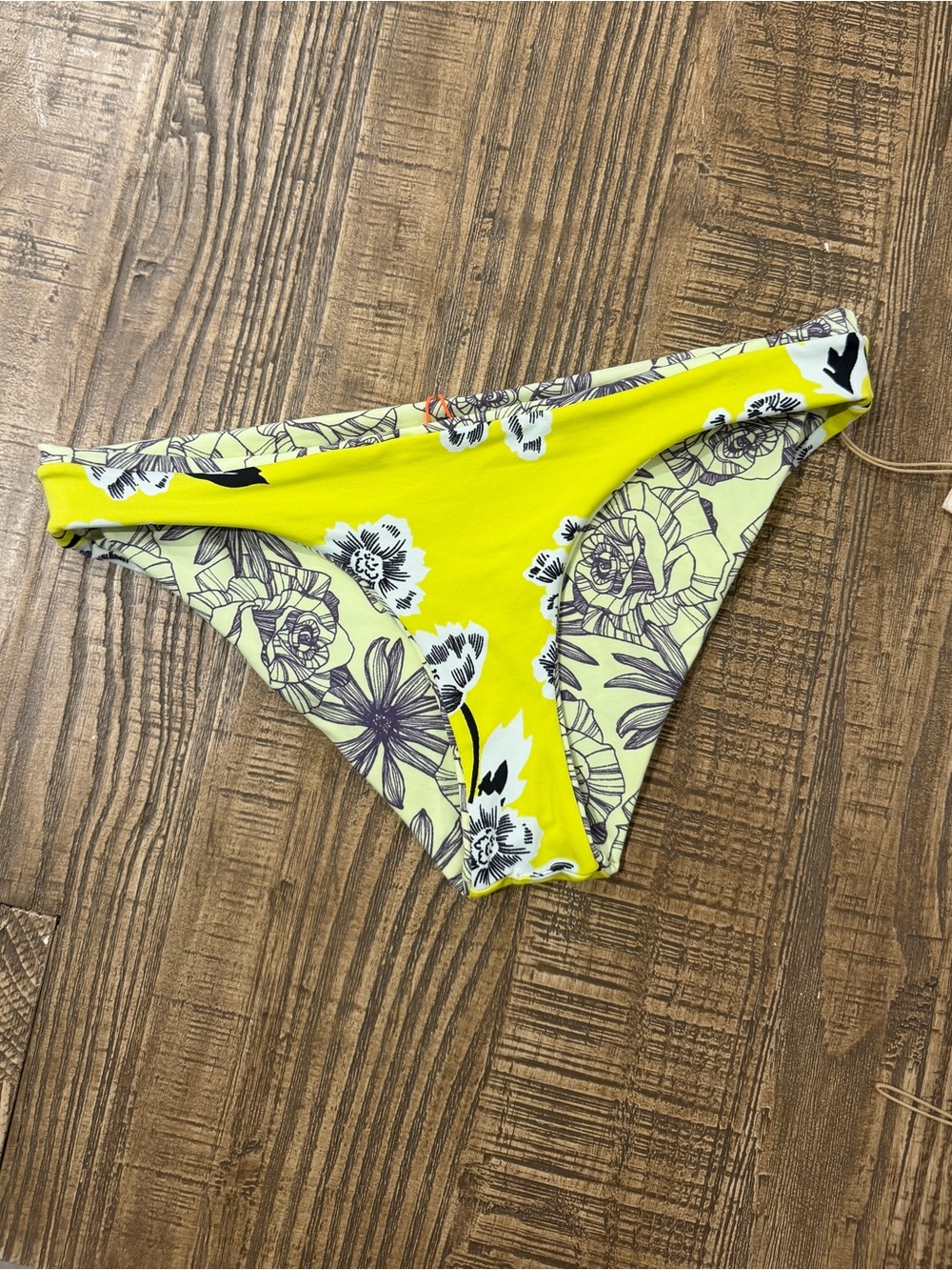 (BOTTOMS) Maaji Chartreuse Voila Bikini Bottoms- Medium.